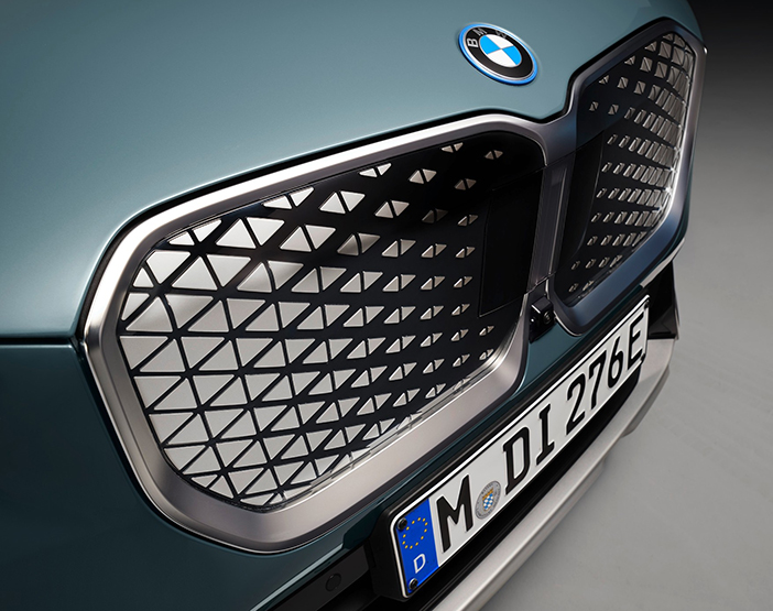 BMWiX1eDrive20d