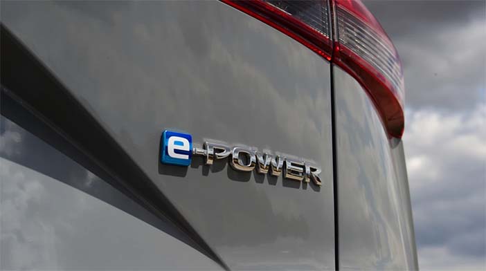 HondaZRVversusNissanQashqai11