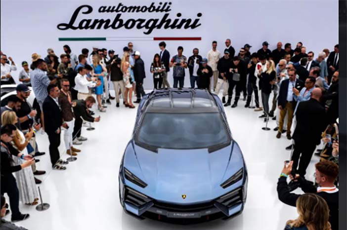 LamborghiniLanzadorLive3