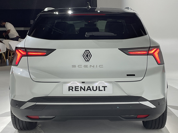 RenaultScenicElectric6