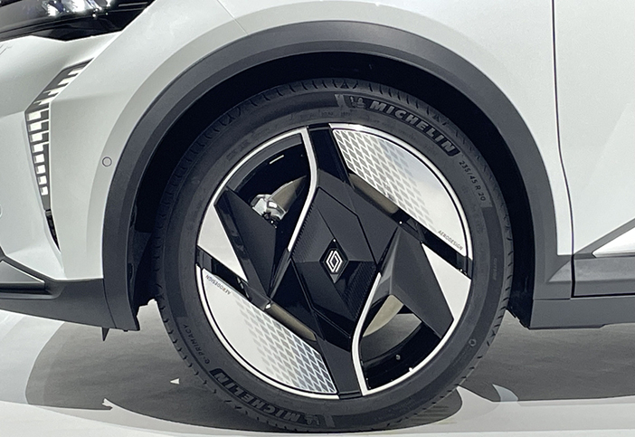 RenaultScenicElectric8
