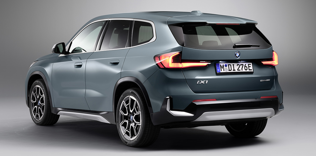 BMWiX1eDrive20e