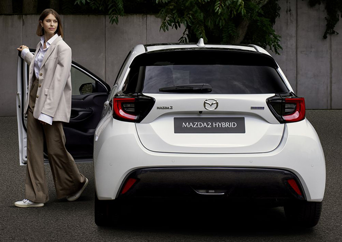 Mazda2Hybrid4