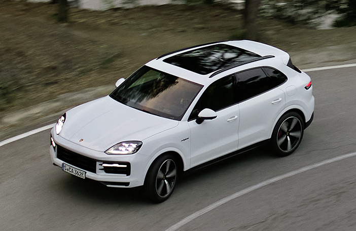PorscheCayenneSeHybird5