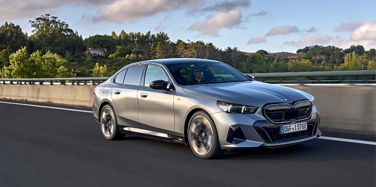 BMWi5b