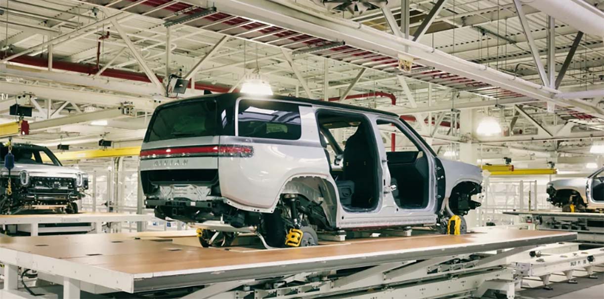 Rivian maakt eindelijk winst RivianR1S
