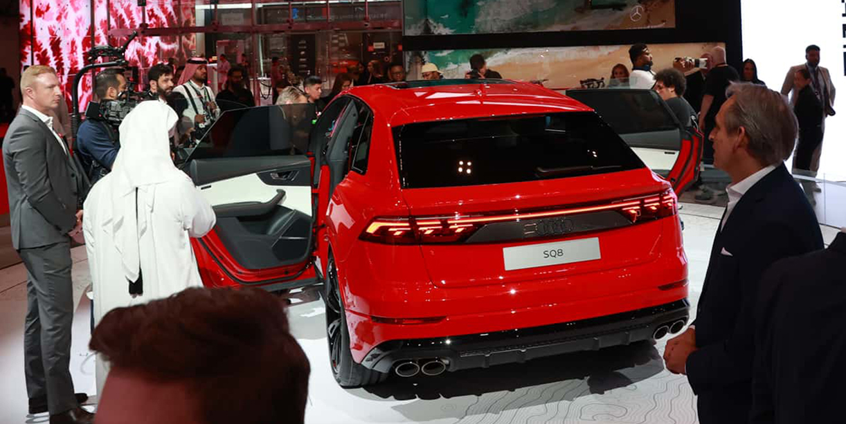 AudiSQ8b