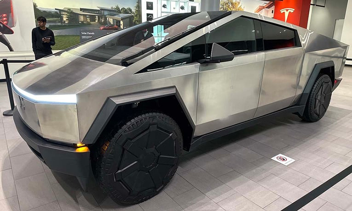 TeslaCybertruck
