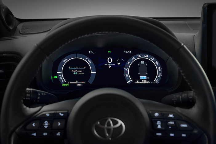 ToyotaYarisCross18