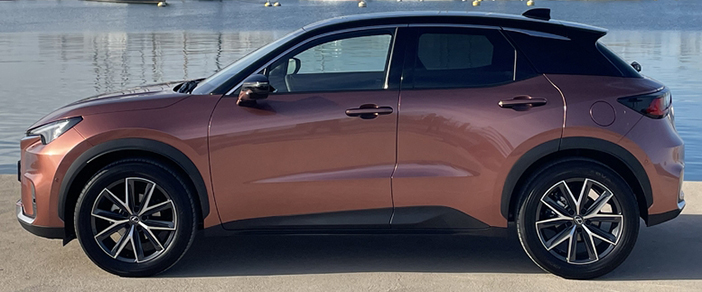 LexusLBXtest14