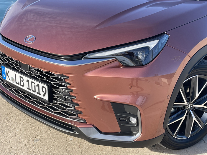LexusLBXtest4