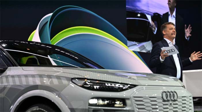DöllnerAudiQ6eTron2