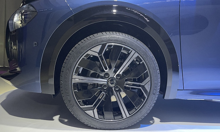 LanciaYpsilon13