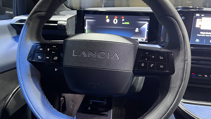 LanciaYpsilon7