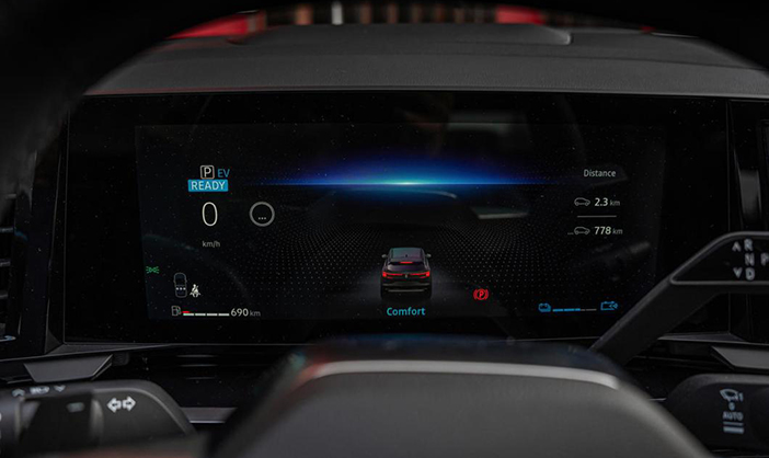 Peugeot3008RenaultAustral17