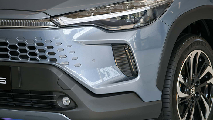ToyotaCorollaCrossFacelift3
