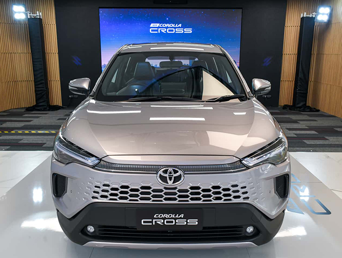 ToyotaCorollaCrossFacelift4