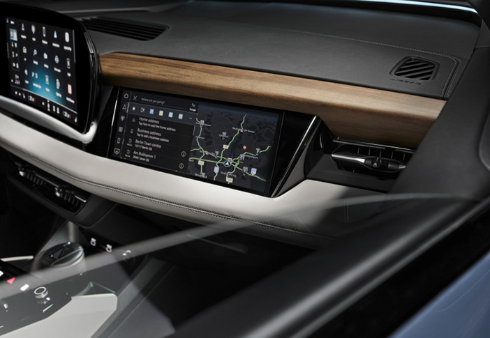 AudiQ6eTron4