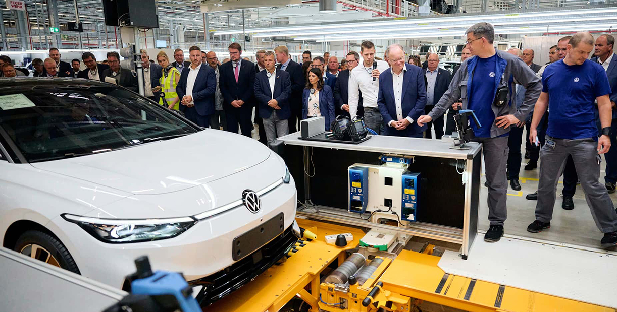 Europese autofabrikanten kijken bezorgd naar Chinese en Amerikaanse concurrentie VolkswagenID7cG