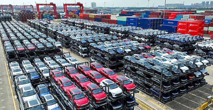 CHINA ECONOMY AUTOMOBILE