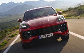 De Porsche Cayenne GTS is terug PorscheCayenneGTS