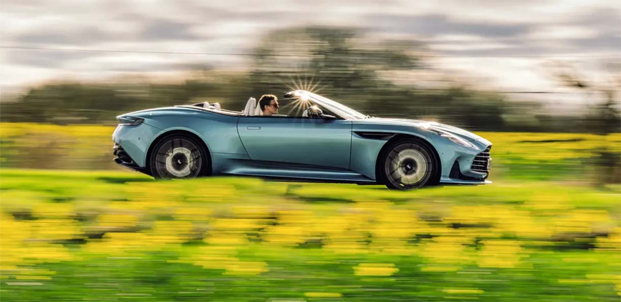 AstonMartinDB12Volante