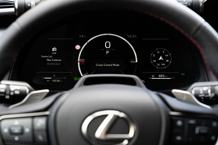 LexusUX300hTest3