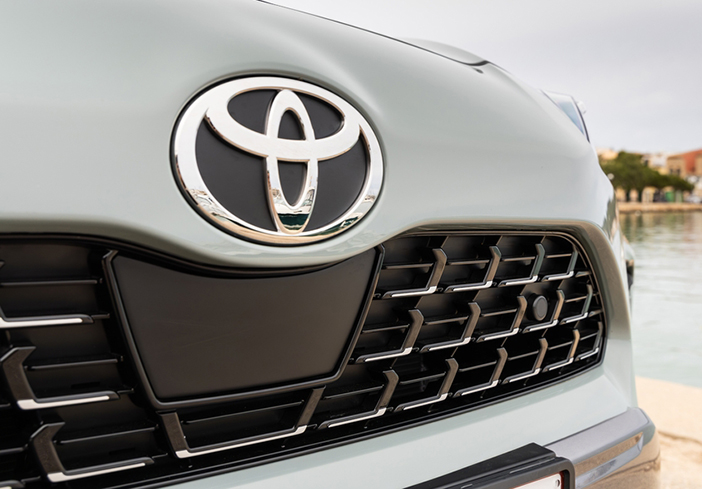 ToyotaYarisCrossUpdateTest13