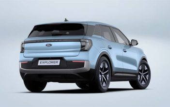 FordExplorerWitteAchtergrond