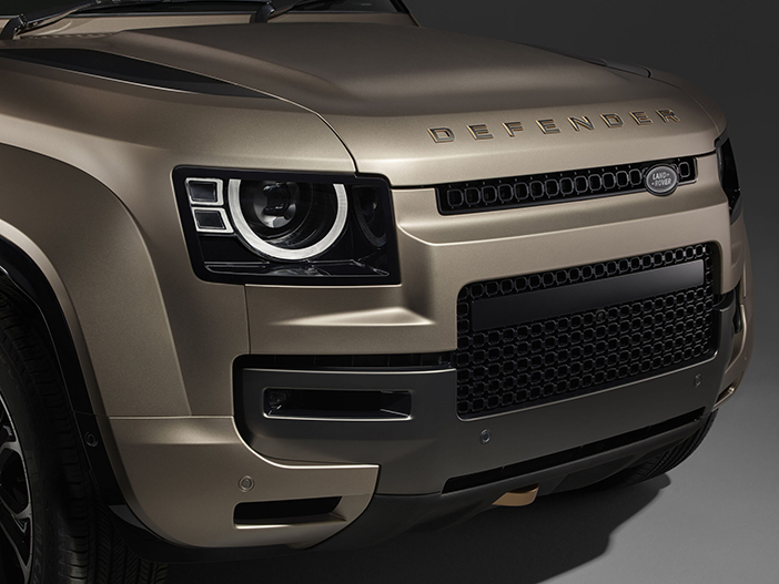 JLRdefenderOcta15