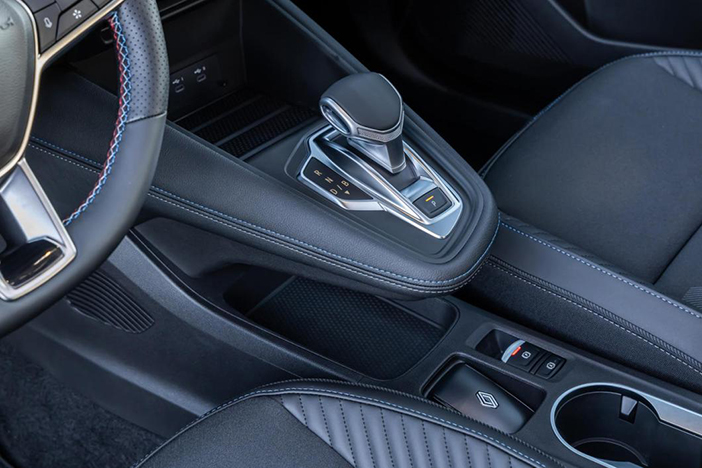 RenaultCapturFaceliftTest10
