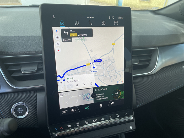 RenaultCapturFaceliftTest13