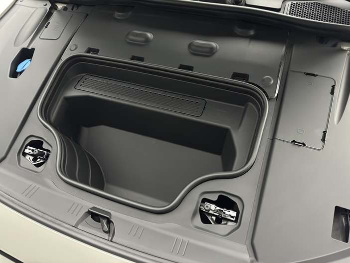 AudiA6eTronLive10