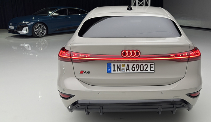 AudiA6eTronLive14