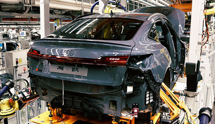 Brussels plant production new Audi Q8 e tron
