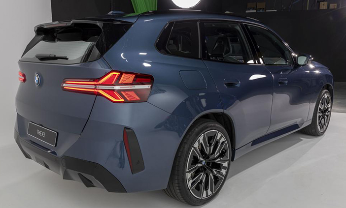 BMWx3live5