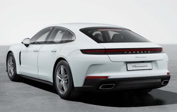 PorschePanameraWitteAchtergrond