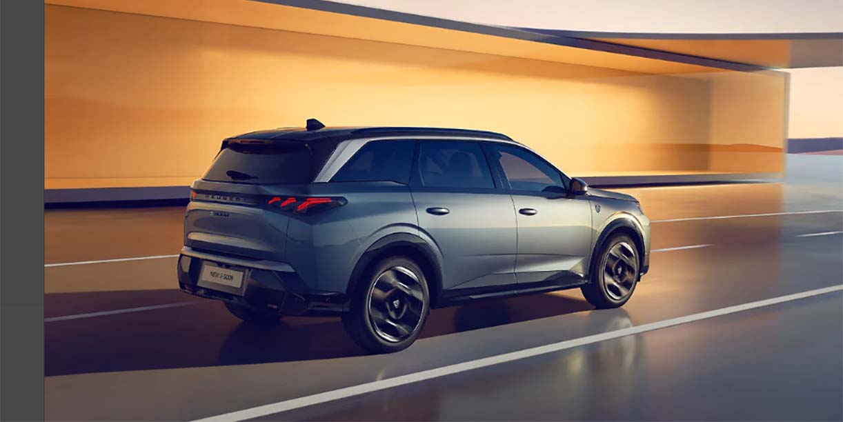 Rijbereik kampioenen: Peugeot E-3008 en E-5008 Long Range Peugeot5008LongRange