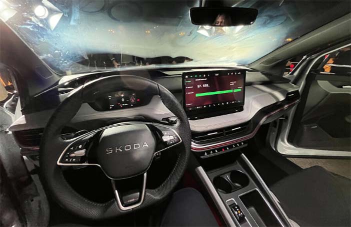 SkodaElroq4