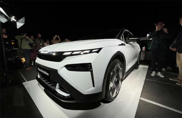 SkodaElroq6