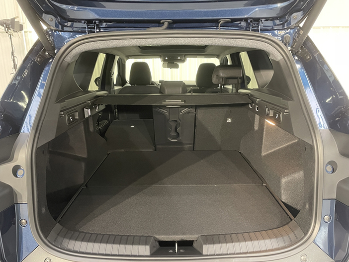 CitroënC5AircrossDaciaBigster9