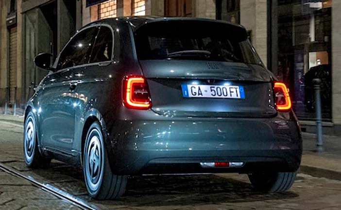 Fiat500eGiorgioArmaniCollectorsEdition2