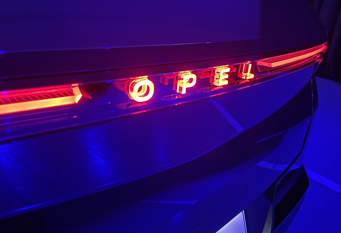 OpelGrandlandElectric4
