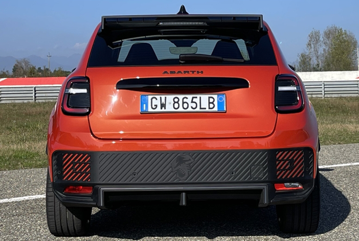 Abarth600eTest8