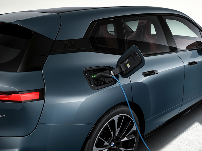 BMWiXfacelift3