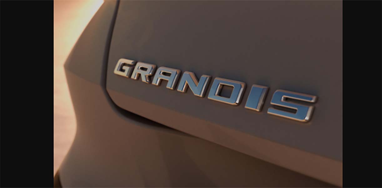 MitsubishiGrandisTeaser5