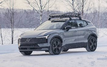 VolvoEX30CrossCountry