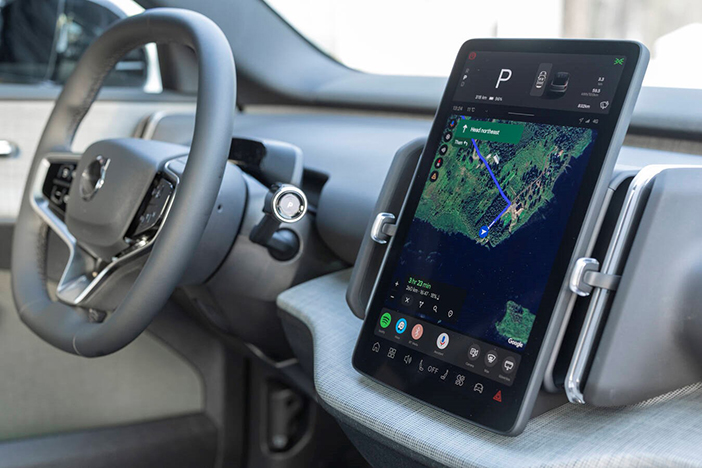 VolvoEX30CrossCountry11