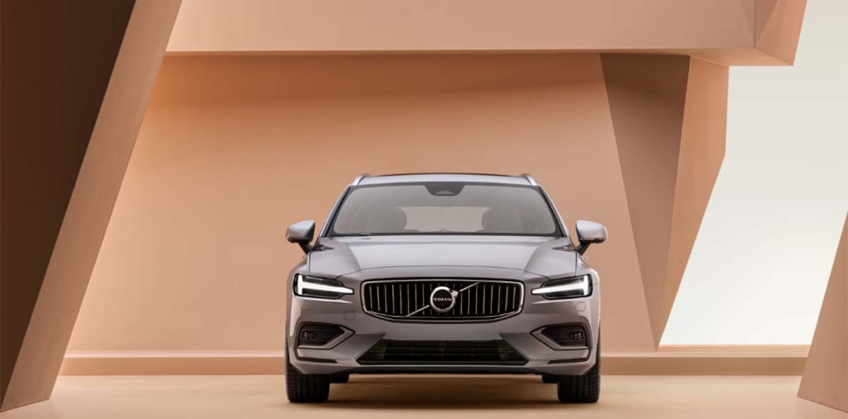Prijs vergelijking vernieuwde Volvo V60 VolvoV60my2025