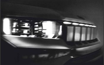 JeepCompassElectricTeaser2b